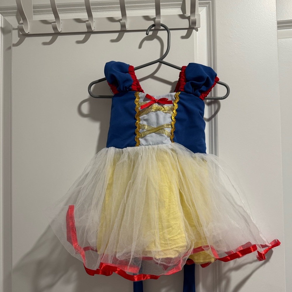 GUC Snow White infant costume